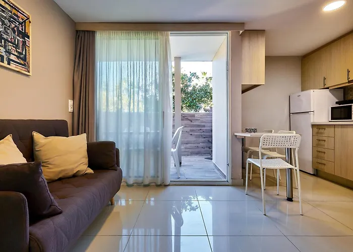 Dorian Boutique Hotel 3*